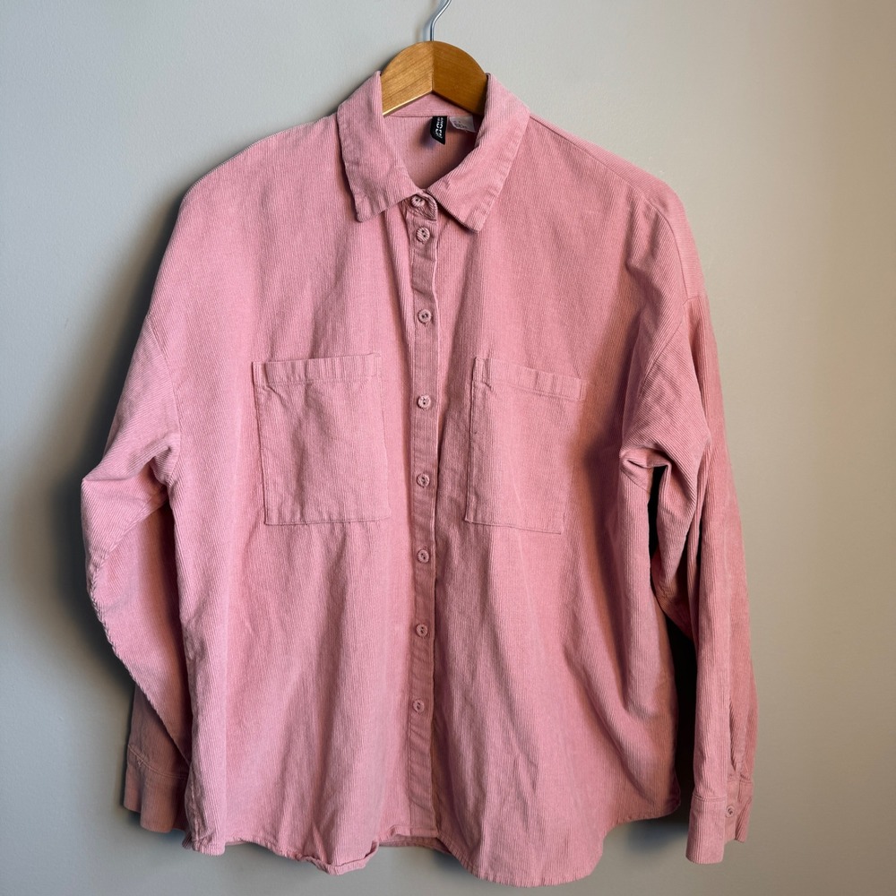 H&M Divided Corduroy Button Up Shirt Pink Relaxed Fit Women Small‎ Drop Shoulder